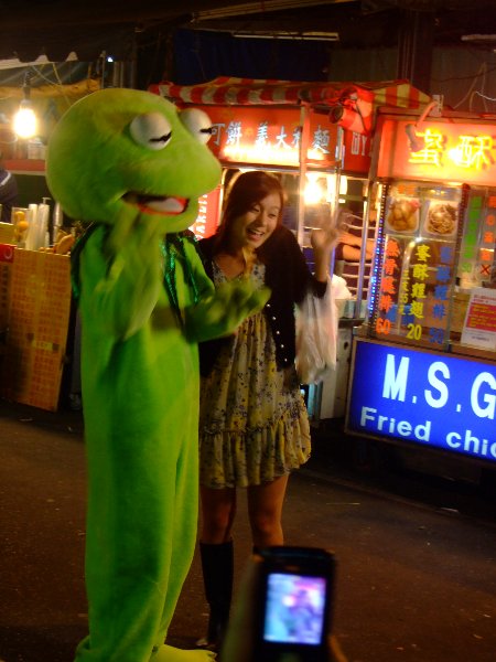 青蛙與莎莎.jpg